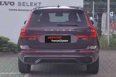 Volvo XC60 B5 B AWD Plus Dark