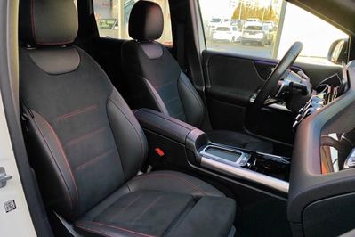 Mercedes B Klasa 220 4MATIC AMG Line