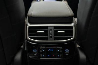 Lexus RX 350h Omotenashi