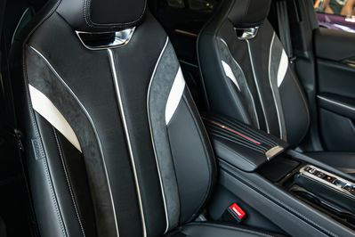 Hongqi H6 2.0T Deluxe DSG