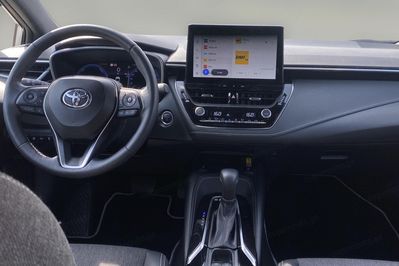 Toyota Corolla 1.8 Hybrid Style