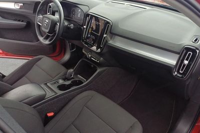 Volvo XC40 B4 B AWD Momentum Pro