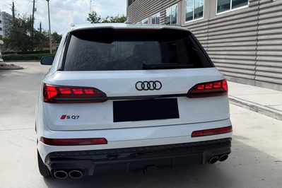 Audi Q7 SQ7 TFSI quattro