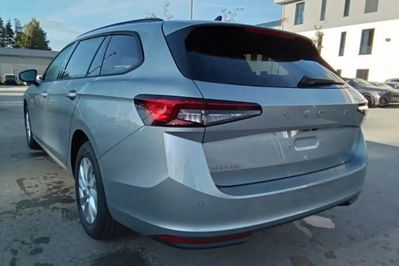 Skoda Superb Essence 2.0 TDI DSG