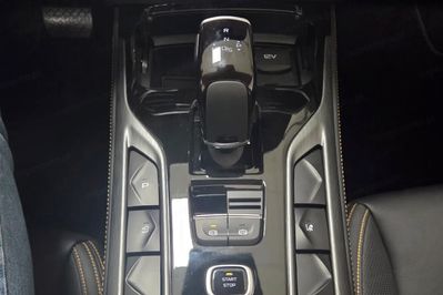 Bestune T77 1.5T Business DCT