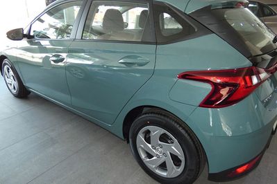 Hyundai i20 1.0 T-GDi Pure DCT