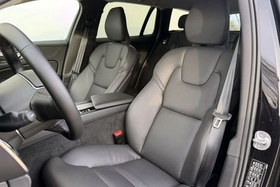 Volvo V60 B4 B Plus Dark