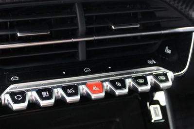 Peugeot 2008 Edition e-DCS6 PureTech mHEV