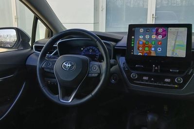 Toyota Corolla 1.8 Hybrid Style