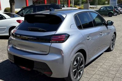 Peugeot 208 Allure 1.2 mHEV e-DCS6