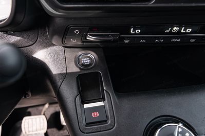 Citroen Berlingo Kombi XL L2H1 Shine EAT8