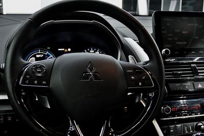 Mitsubishi Eclipse Cross 2.4 PHEV Instyle Plus 4x4