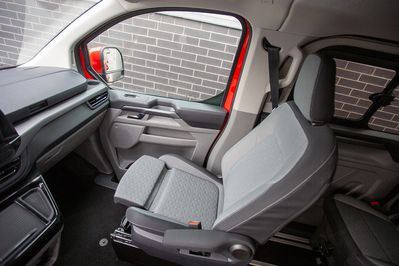 Ford Tourneo Custom L1H1 Titanium X AT