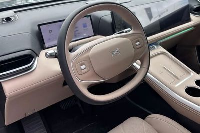 XPENG G9 Performance Pro AWD 94,6 kWh