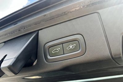 Volvo XC60 B4 B R-Design aut