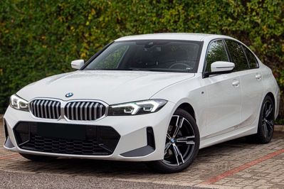 BMW Seria 3 330d xDrive M Sport