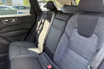 Volvo XC60 B4 D Momentum Pro aut