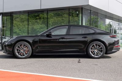 Porsche Panamera 4
