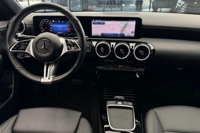 Mercedes CLA 200 mHEV 7G-DCT