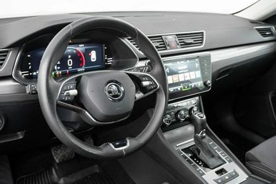Skoda Superb 2.0 TDI SCR Style DSG