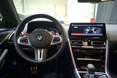 BMW Seria 8 M8 Competition