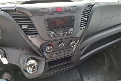 Iveco Daily 35C16 Kontener 8EP + Winda