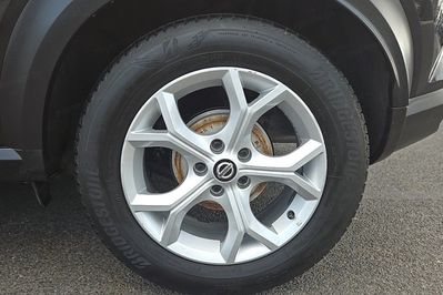 Nissan Juke 1.0 DIG-T Acenta DCT