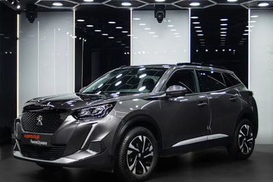 Peugeot 2008 1.2 PureTech Allure S&S EAT8