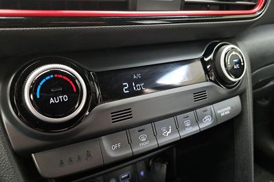 Hyundai Kona t-Gdi Premium 4WD Dct
