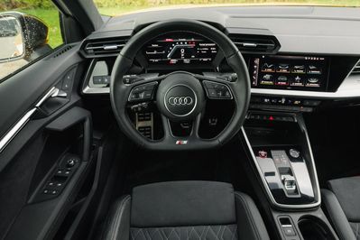 Audi A3 S3 TFSI quattro S tronic