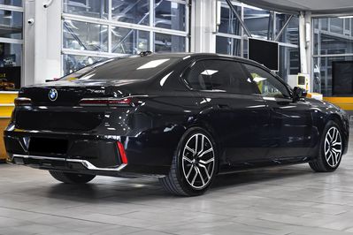 BMW Seria 7 740d xDrive M Sport