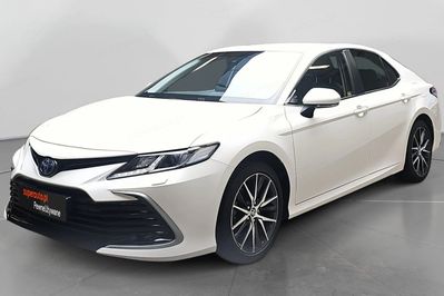Toyota Camry 2.5 Hybrid Prestige Cvt
