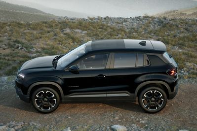 Jeep Avenger Summit 1.2 mHEV e-DCT6
