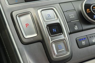 Hyundai Santa Fe 1.6 T-GDI HEV Platinum 4WD