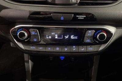 Hyundai i30 Fastback 1.5 T-GDI DCT