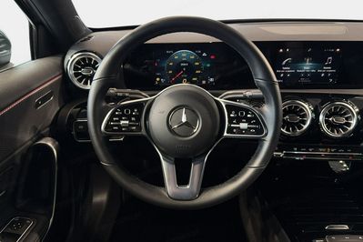 Mercedes Klasa A 200 Progressive 7G-DCT