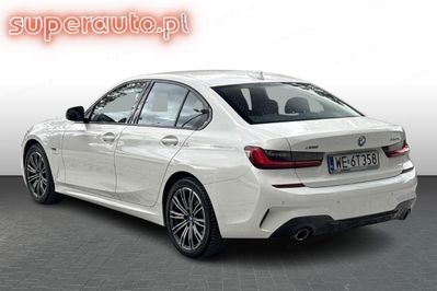 BMW Seria 3 330e xDrive M Sport