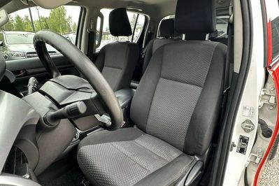 Toyota HiLux 2.4 d-4D Double Cab Dlx 4X4