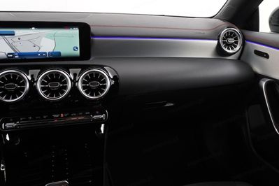 Mercedes CLA 200 AMG Line Shooting Brake