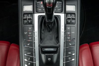 Porsche Macan Standard