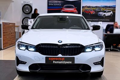 BMW Seria 3 318i Sport Line aut
