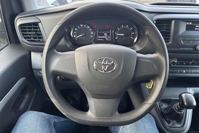Toyota ProAce L1H1 Zabudowa Brygadowa