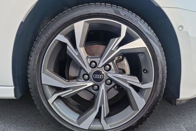 Audi A3 35 TFSI mHEV Advanced S tronic