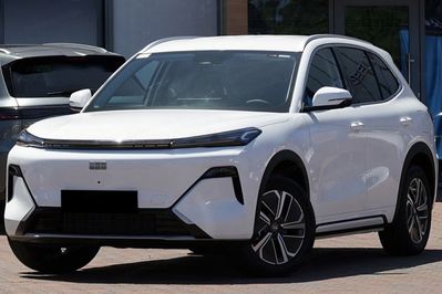 Geely Starray EM-i 1.5 PHEV Pro