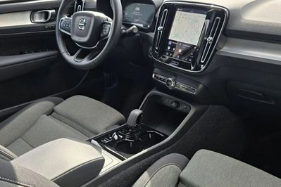 Volvo XC40 B4 Plus Dark