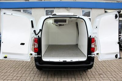 Peugeot Partner Van L2H1 Chłodnia do -20°C