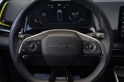 Baic Beijing 5 Beijing 1.5T Luxury Dct