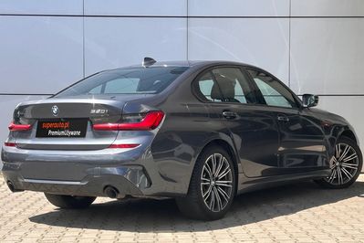 BMW Seria 3 330i xDrive M Sport sport-aut