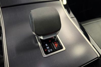 Land Rover Range Rover Velar D200 Dynamic SE