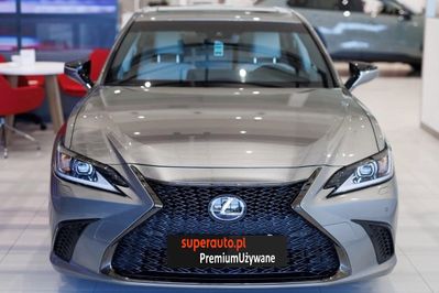 Lexus ES 300h F Sport Design